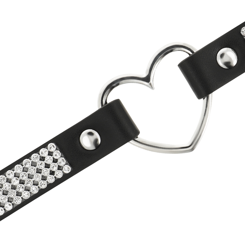 COQUETTE CHIC DESIRE – Choker aus veganem Leder mit Herz-Anhänger, verstellbar