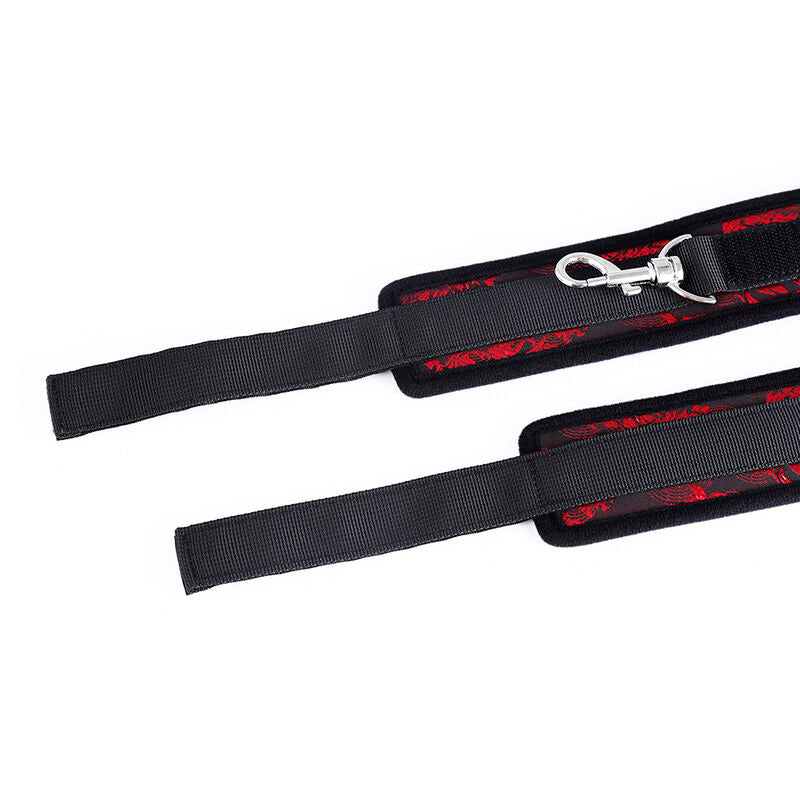 OHMAMA Fetish Scandal – Scandalo manette da polso