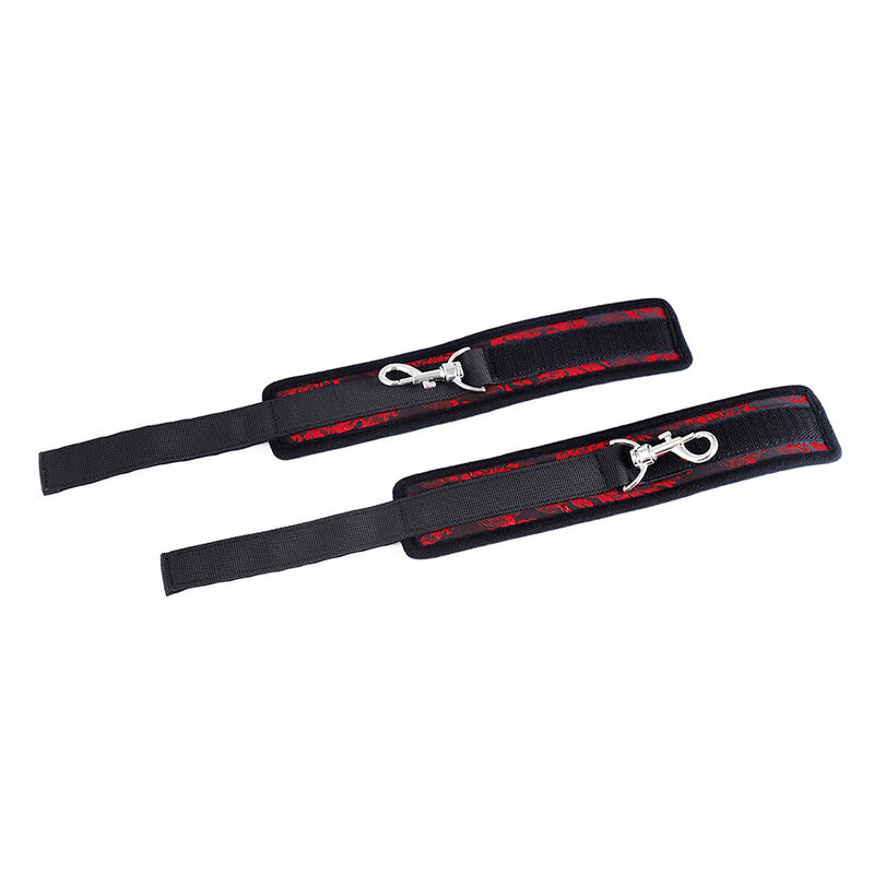 OHMAMA Fetish Scandal – Scandalo manette da polso