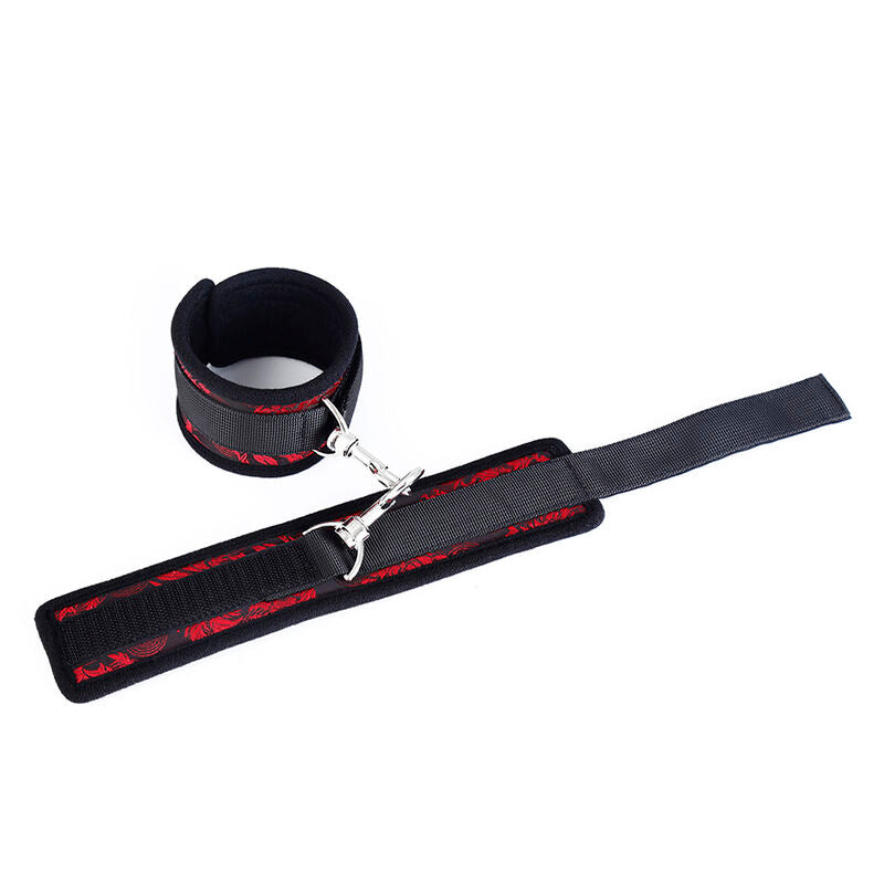 OHMAMA Fetish Scandal – Scandalo manette da polso