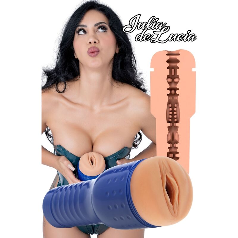 PRIVATE – JULIA DE LUCIA MASTURBATEUR DE CHATTE PORNSTAR