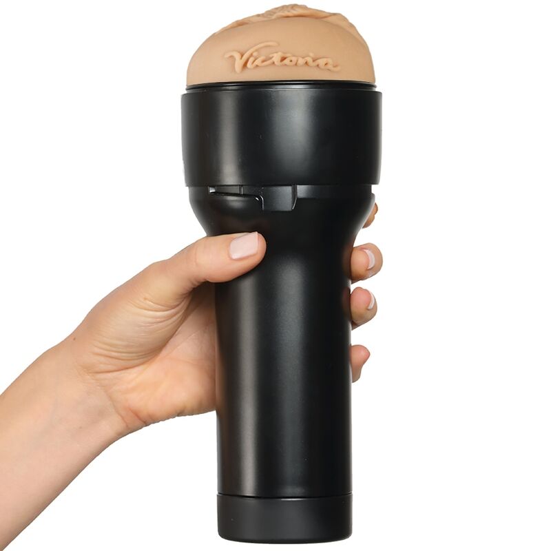 KIIROO – FEEL VICTORIA JUNE MASTURBATORE