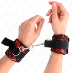 KINK – SCANDAL WRIST RESTRAINTS RED-BLACK