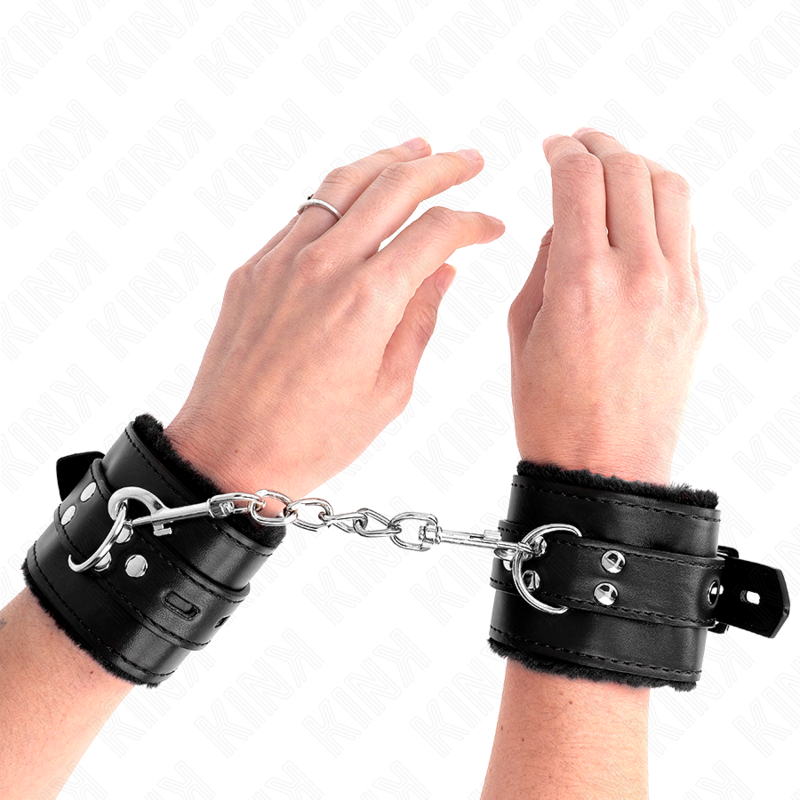KINK – Pelzgefütterte Handgelenksfesseln mit quadratischen Löchern, 17–29 cm x 6 cm