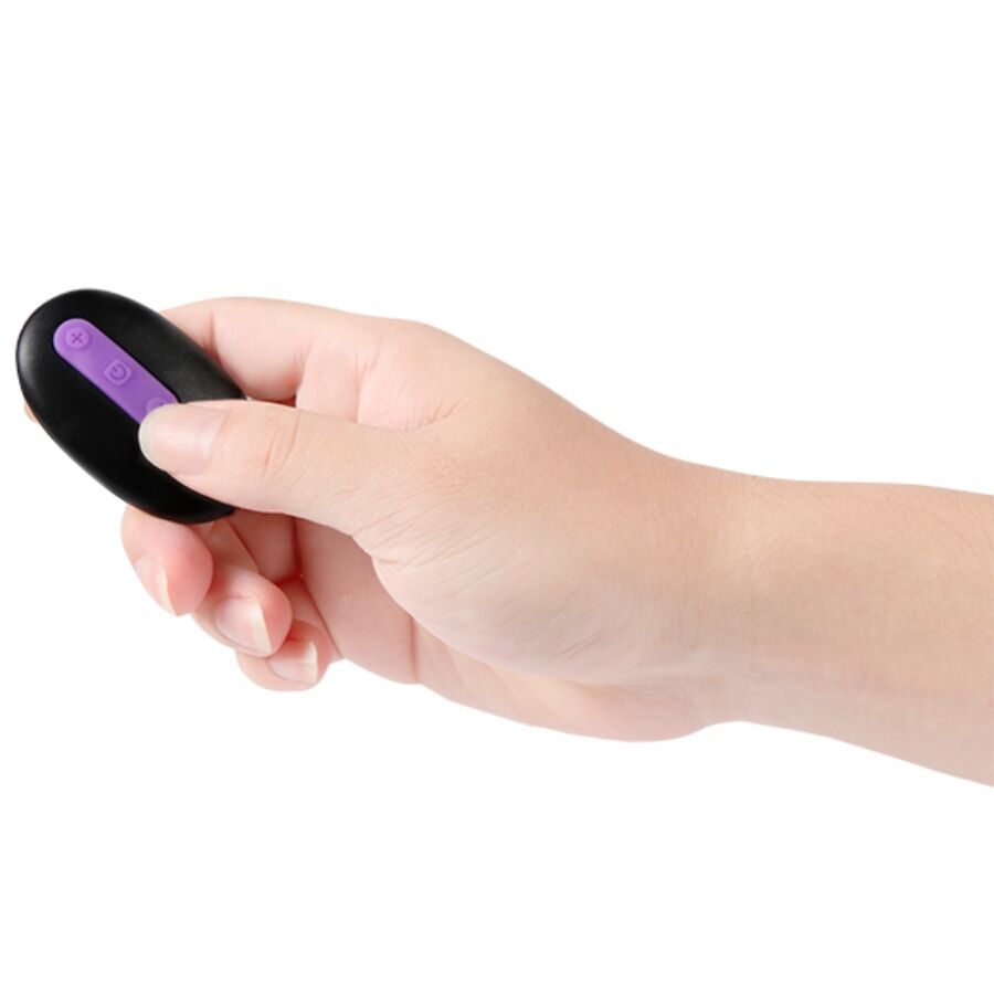 SHEQU Julian – Dildo mit Klitorisstimulator, Vibration und Fernbedienung, 16 cm