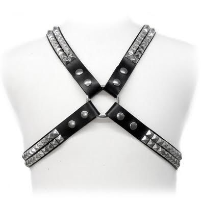 LEATHER BODY Pyramid Stud – Harnais clous pyramidaux