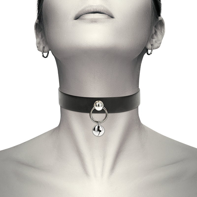 COQUETTE CHIC DESIRE – Vegan leather necklace woman accessory rattle/hoop