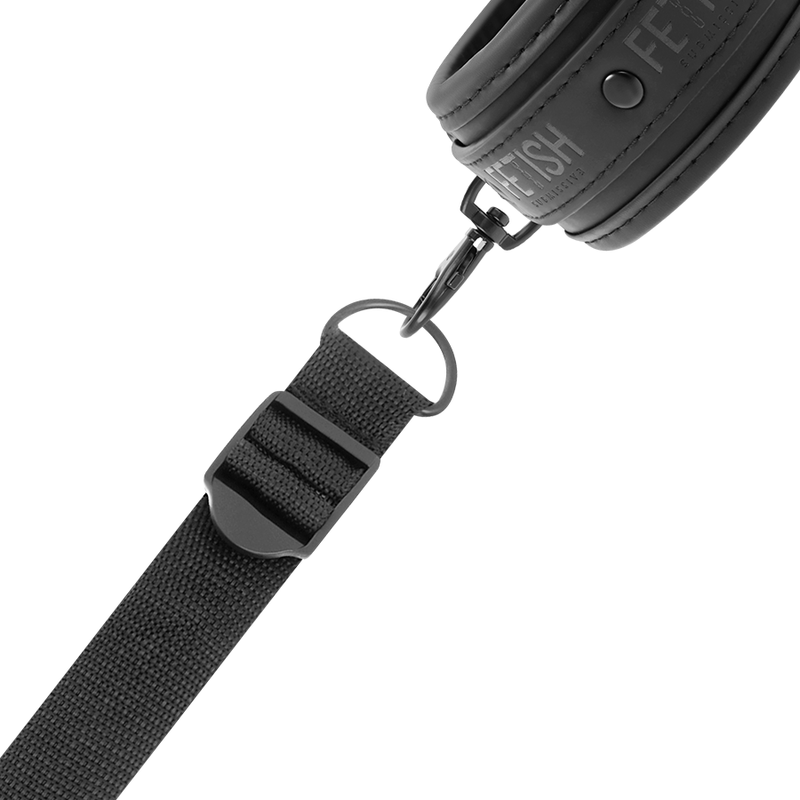 FETISH SUBMISSIVE – Set of handcuffs and ties with noprene lining