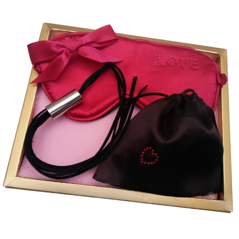 INEDIT Dominatrix – Peitschen-Set mit Maske und Tasche